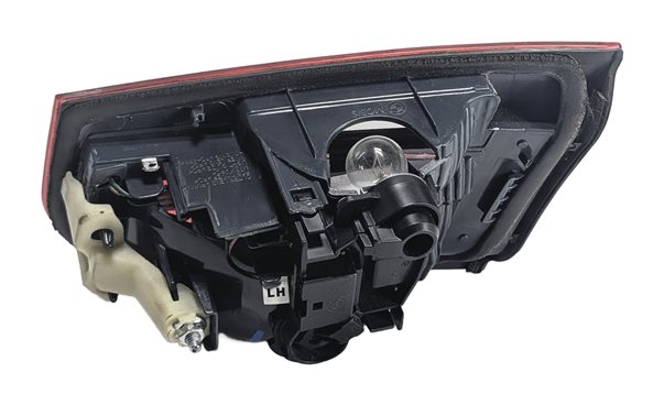 Thumbnail 4: 12-15 BMW 320i 328i 335i M3 (F30) SEDAN LEFT TRUNK INNER TAILLIGHT LIGHT LAMP