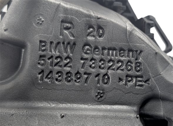Thumbnail 4: 12-19 BMW 228i 328i 330i 335i (F30 F31 F32 F33) RIGHT REAR DOOR HANDLE (White)