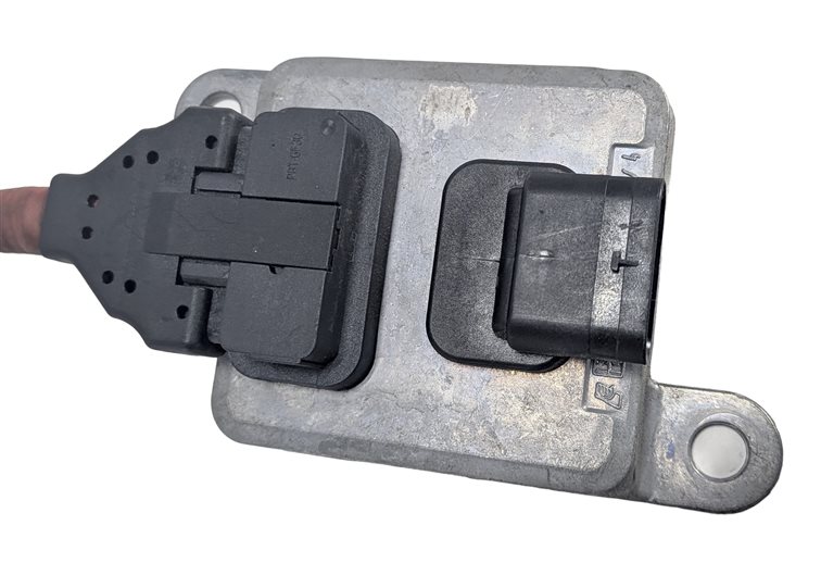 Thumbnail 3: 2014 BMW 328D (F30) 2.0L DIESEL N47 NOX NITROGEN OXIDE SENSOR w/CONTROL MODULE