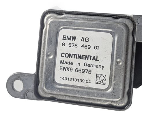 Thumbnail 5: 2014 BMW 328D (F30) 2.0L DIESEL N47 NOX NITROGEN OXIDE SENSOR w/CONTROL MODULE