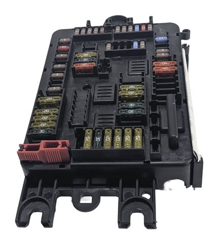 Thumbnail 2: 2014 BMW 328D (F30) 2.0L REAR POWER DISTRIBUTION FUSE BOX RELAY CARRIER