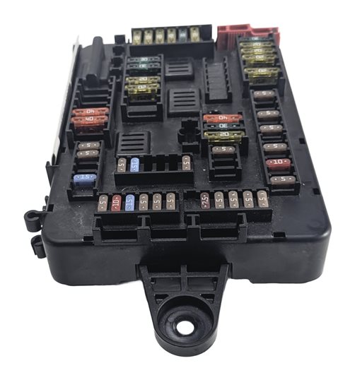 Thumbnail 4: 2014 BMW 328D (F30) 2.0L REAR POWER DISTRIBUTION FUSE BOX RELAY CARRIER