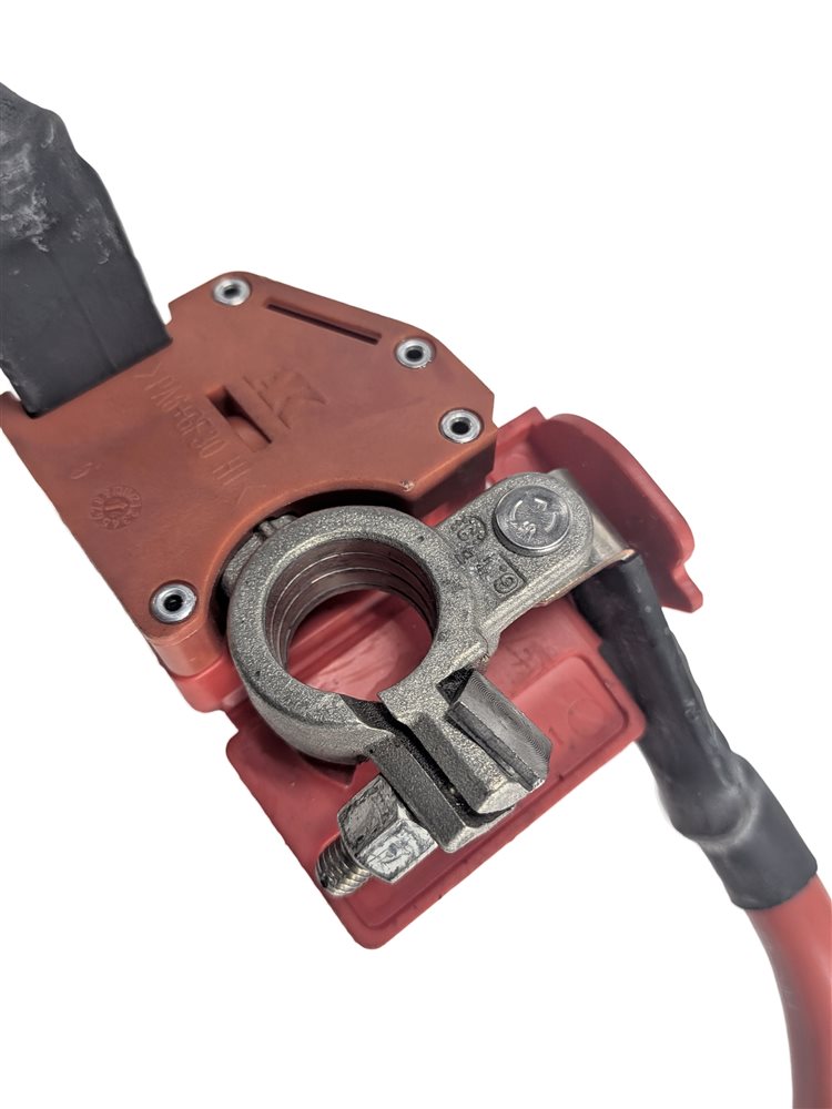 Thumbnail 6: 2014 BMW 328D (F30) 2.0L POSITIVE BATTERY CABLE w/SAFETY TERMINAL