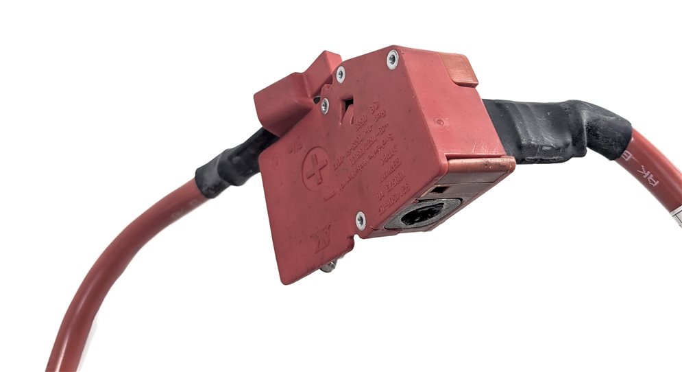 Thumbnail 7: 2014 BMW 328D (F30) 2.0L POSITIVE BATTERY CABLE w/SAFETY TERMINAL