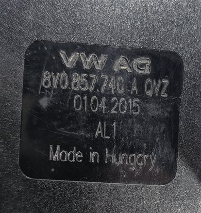 Thumbnail 11: 2015 AUDI A3 (8V) REAR SEAT SEATBELT BUCKLE RECEIVER SET/2 (Black)
