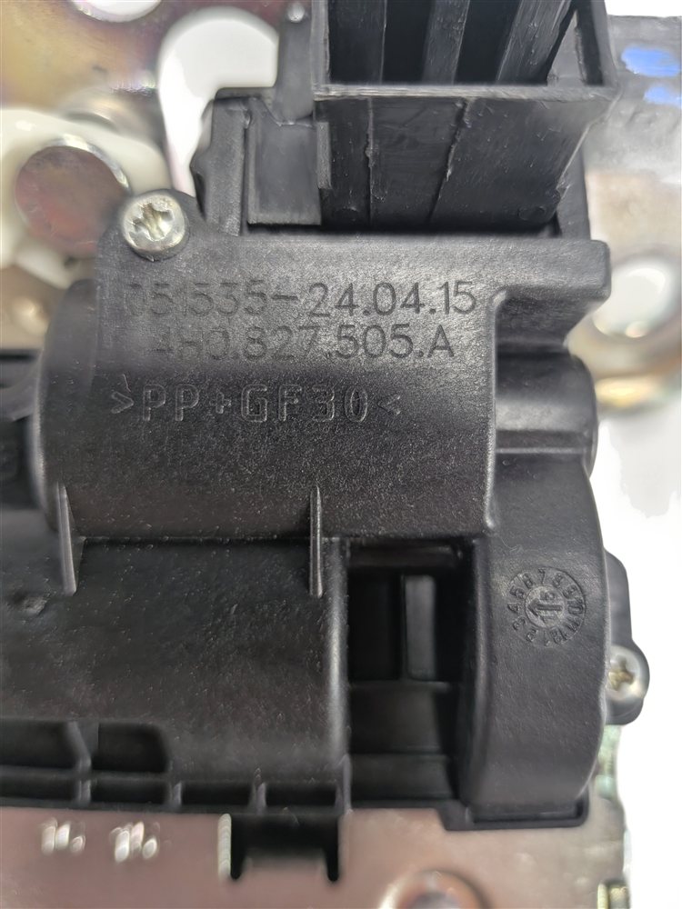 Thumbnail 10: 2015 AUDI A3 (8V) REAR TRUNK DECK LID LOCK LATCH ACTUATOR