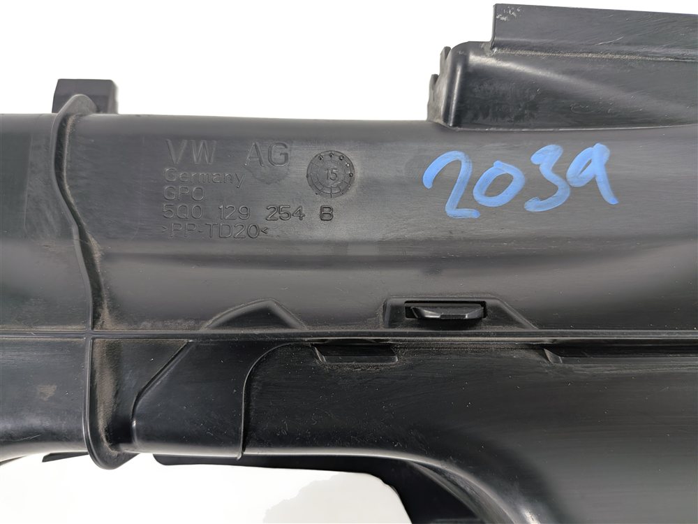 Thumbnail 8: 2015 AUDI A3 (8V) 1.8L (CNSB) ENGINE AIR INTAKE DUCT HOSE TUBE