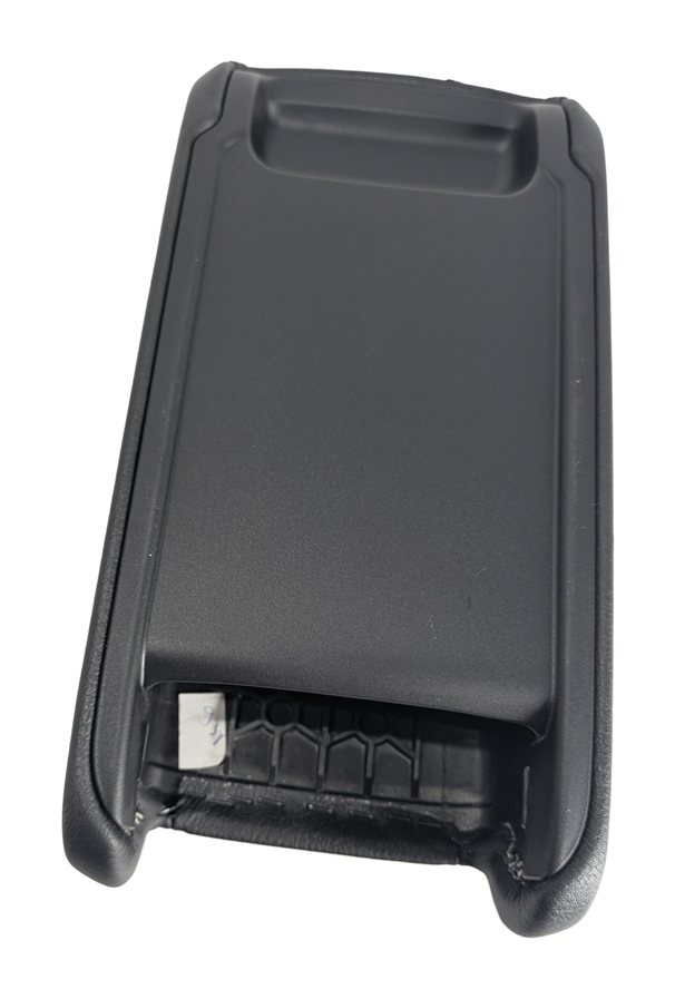 Thumbnail 7: 15-20 AUDI A3 S3 (8V) FRONT CENTER CONSOLE ARM REST LID (Black)