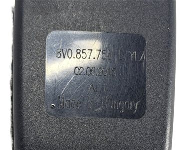Thumbnail 6: 2015-2018 AUDI A3 S3 RS3 (8V) FRONT RIGHT PASSENGER SEATBELT BUCKLE RECEIVER