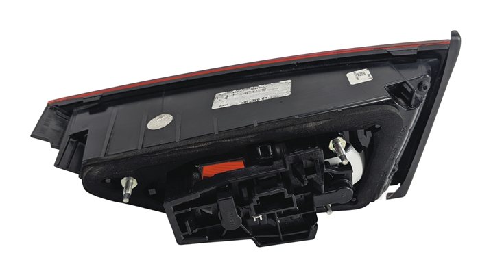 Thumbnail 6: 2015-2016 AUDI A3 S3 (8V) SEDAN CONVERTIBLE LEFT INNER LED TAILLIGHT LIGHT LAMP
