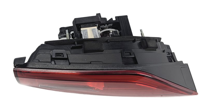 Thumbnail 8: 2015-2016 AUDI A3 S3 (8V) SEDAN CONVERTIBLE RIGHT INNER LED TAILLIGHT LIGHT LAMP