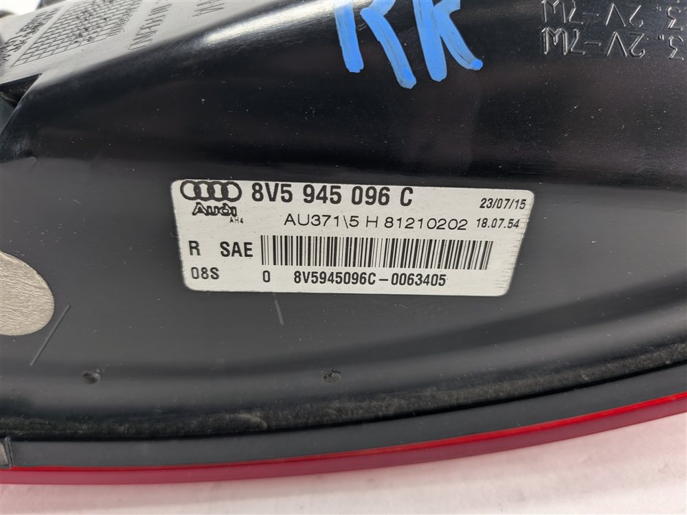 Thumbnail 11: 15-16 AUDI A3 S3 8V SEDAN CONVERTIBLE RIGHT OUTER LED TAILLIGHT BRAKE LIGHT LAMP