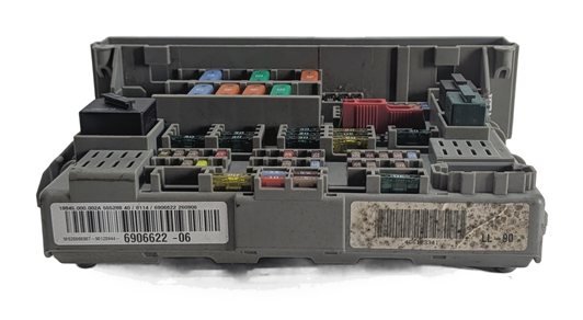 Thumbnail 2: 2007 BMW 335I (E90) 3.0L FRONT POWER DISTRIBUTION FUSE BOX RELAY CARRIER