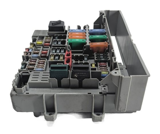 Thumbnail 4: 2007 BMW 335I (E90) 3.0L FRONT POWER DISTRIBUTION FUSE BOX RELAY CARRIER