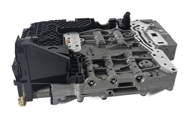 Thumbnail 2: 2007 BMW 335i (E90) 3.0L N54 AUTOMATIC TRANSMISSION VALVE BODY MECHATRONICS RWD