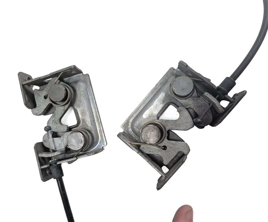 Thumbnail 3: 2007 BMW 335I (E90) FRONT HOOD LID LOCK LATCH RELEASE CABLE SET/2
