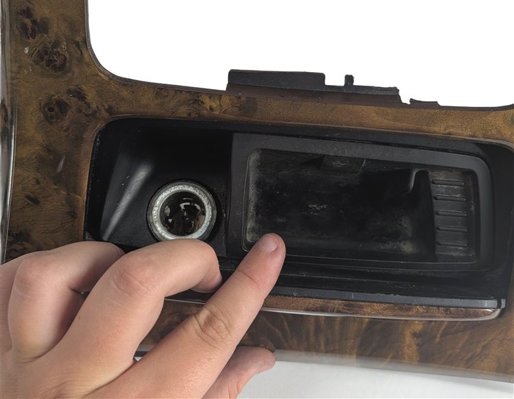 Thumbnail 3: 2007 BMW 335I (E90) INTERIOR DASH CENTER CONSOLE DOOR TRIM SET/7 (Poplar)