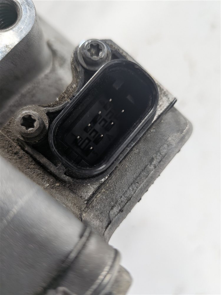 Thumbnail 10: 16-22 BMW 330E 740E X3 X5 HYBRID (F15 F30 G01 G11) AC AIR COMPRESSOR PUMP & WIRE