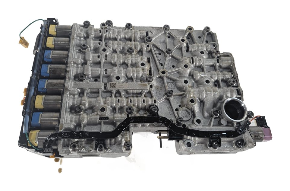 Thumbnail 10: 16-18 BMW 330E HYBRID (F30) 8P75HZ AUTO TRANSMISSION VALVE BODY & MECHATRONIC