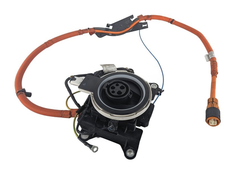 Thumbnail 4: 16-18 BMW 330E (F30) HYBRID HIGH VOLTAGE BATTERY CHARGER PLUG CHARGING PORT