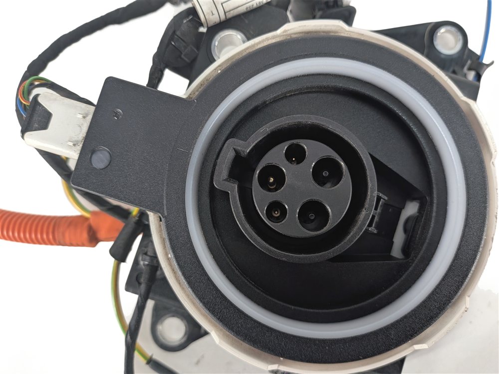 Thumbnail 5: 16-18 BMW 330E (F30) HYBRID HIGH VOLTAGE BATTERY CHARGER PLUG CHARGING PORT