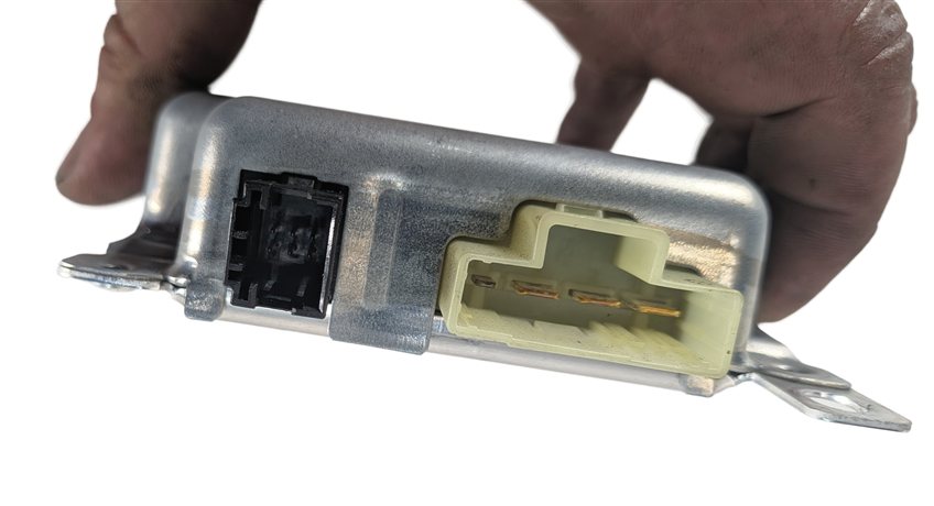 Thumbnail 6: 2018 BMW 330E (F30) HYBRID BATTERY CHARGE CONTROL MODULE COMPUTER