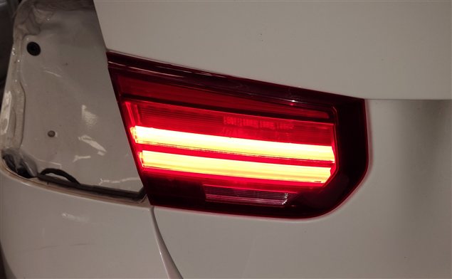 Thumbnail 2: 2018-2019 BMW 330I 330E 340I (F30) LEFT INNER TRUNK MOUNTED SMOKED TAIL LIGHT