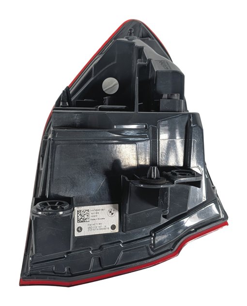 Thumbnail 4: 2018 BMW 330I 330E 340I (F30) RIGHT OUTER QUARTER PANEL SMOKED TAIL LIGHT