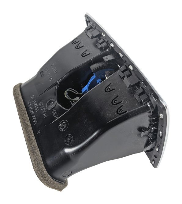 Thumbnail 4: 2018 BMW 330E (F30) REAR CENTER CONSOLE HEAT AIR AC VENT (Black)