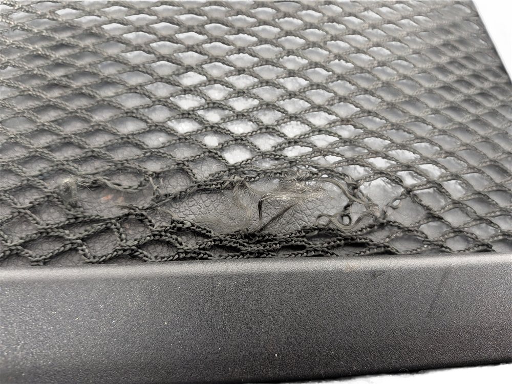 Thumbnail 7: 2018 BMW 330E (F30) FRONT RIGHT PASSENGER SEAT BACK CUSHION SPORT HEATED (Black)
