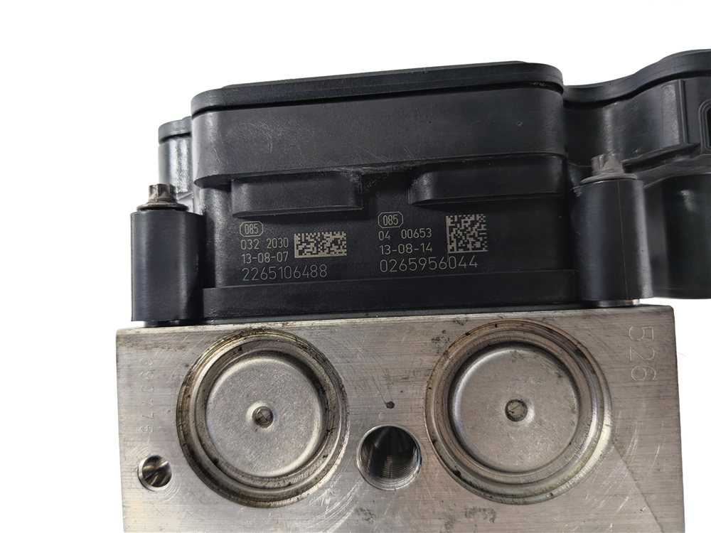 Thumbnail 9: 2012-2019 BMW 5 6 7 SERIES (F01 F02 F04 F06 F10 F12) ABS BRAKE PUMP w/ MODULE
