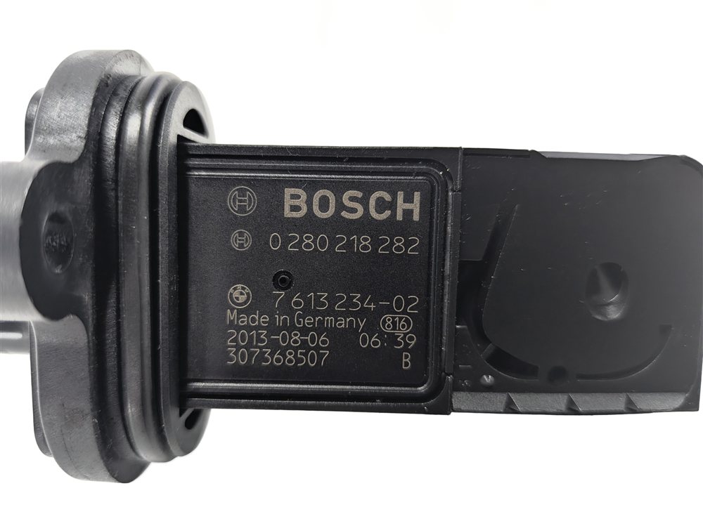 Thumbnail 9: 13-19 BMW 550i 550iGT 650i 750i X5 X5M X6 X6M - 4.4L ENGINE MASS AIR FLOW SENSOR