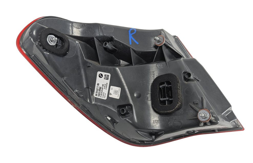 Thumbnail 7: 13-15 BMW 7 SERIES F01 F02 F04 REAR RIGHT PASSENGER OUTER TAILLIGHT BRAKE LIGHT