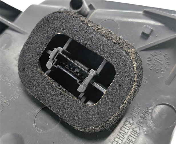 Thumbnail 8: 13-15 BMW 7 SERIES F01 F02 F04 REAR RIGHT PASSENGER OUTER TAILLIGHT BRAKE LIGHT