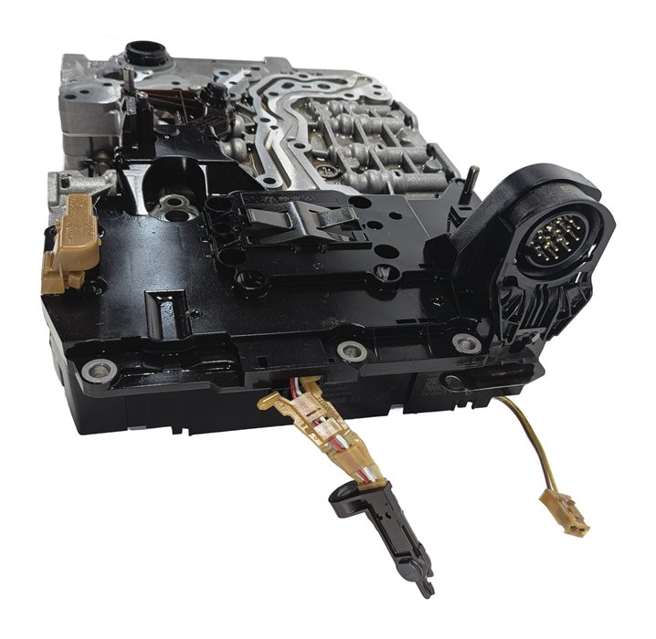 Thumbnail 5: 13-19 BMW 550i 650i 750i (F01 F02 F10) 8HP70 TRANSMISSION VALVE BODY w/ OIL PUMP