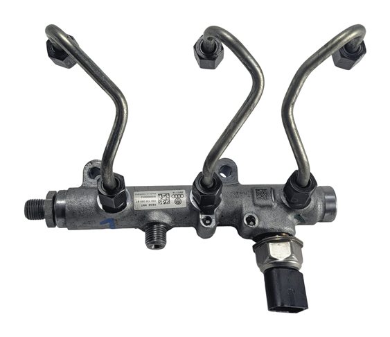 Thumbnail 2: 2015 AUDI A6 (C7 4G) 3.0L DIESEL (CPNB) LEFT FUEL RAIL w/LINES PRESSURE SENSOR