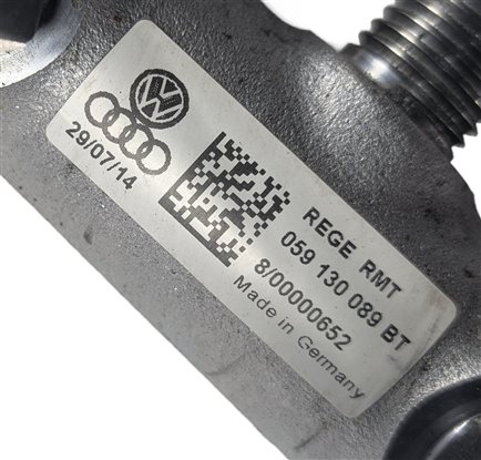 Thumbnail 4: 2015 AUDI A6 (C7 4G) 3.0L DIESEL (CPNB) LEFT FUEL RAIL w/LINES PRESSURE SENSOR