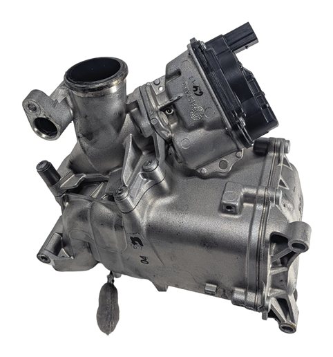 Thumbnail 2: 2015 AUDI A6 (C7 4G) 3.0L DIESEL (CPNB) ENGINE EGR COOLER w/ACTUATOR