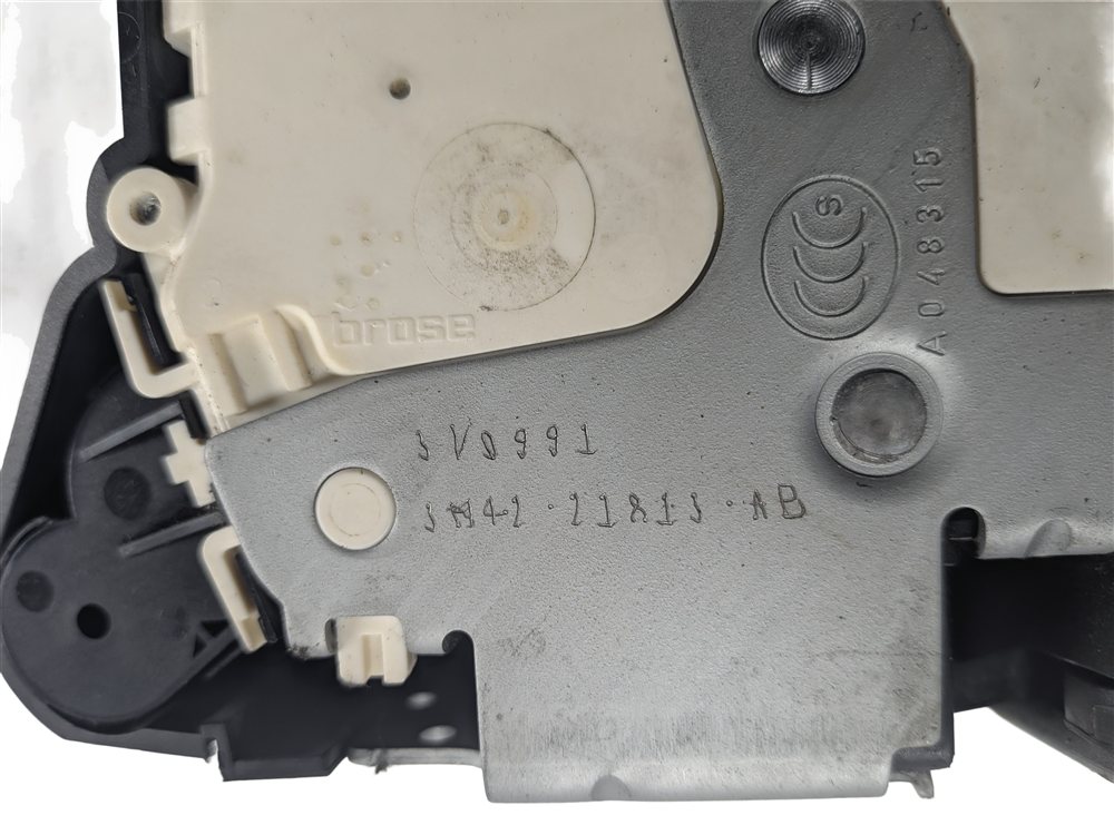 Thumbnail 9: 2003-2012 RANGE ROVER (L322) FRONT LEFT DRIVER DOOR LOCK LATCH ACTUATOR