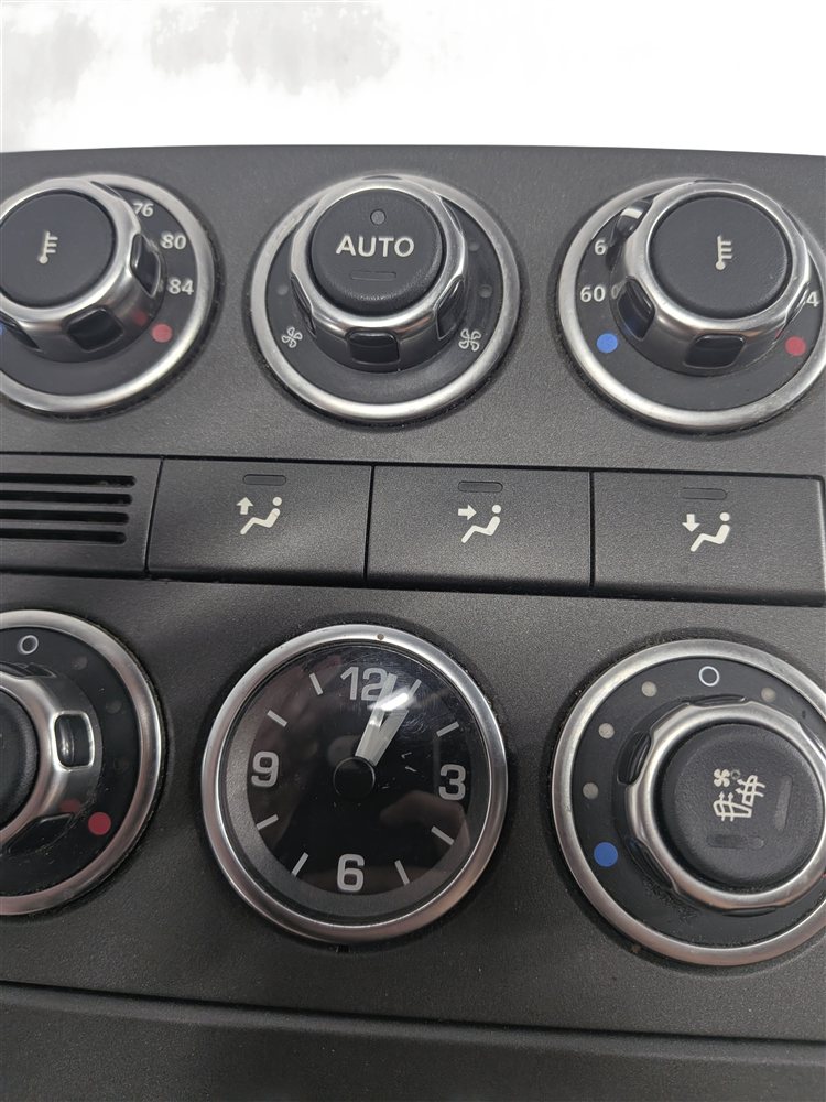 Thumbnail 9: 2010-2012 RANGE ROVER (L322) FRONT HEATER A/C CLIMATE TEMPERATURE CONTROL PANEL