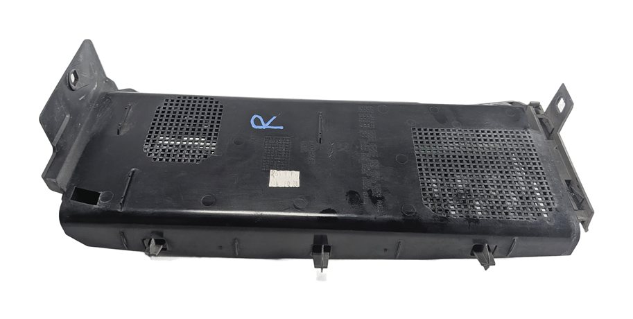 Thumbnail 5: 2011 RANGE ROVER (L322) RIGHT FENDER SIDE GILL VENT GRILLE NOBLE MESH