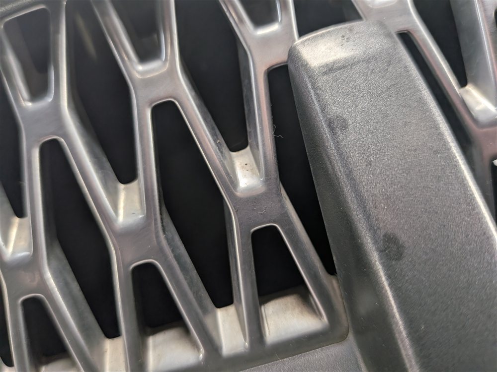 Thumbnail 9: 2011 RANGE ROVER (L322) LEFT FENDER SIDE GILL VENT GRILLE NOBLE MESH