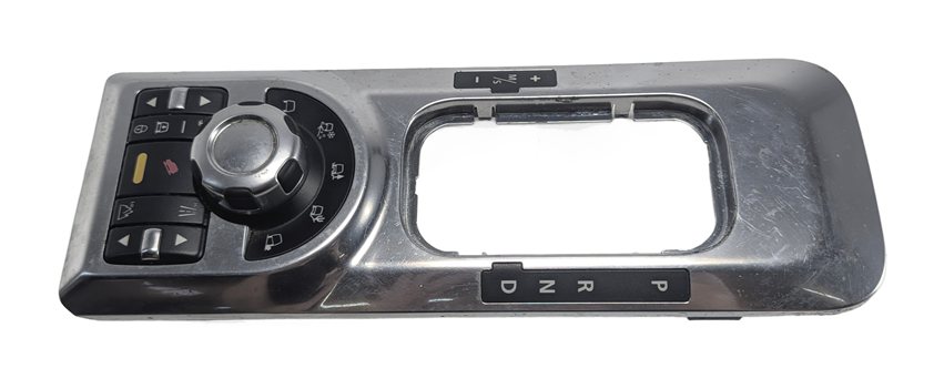 Thumbnail 2: 2011 RANGE ROVER (L322) HILL DESCENT RIDE HEIGHT TERRAIN TRACTION CONTROL SWITCH