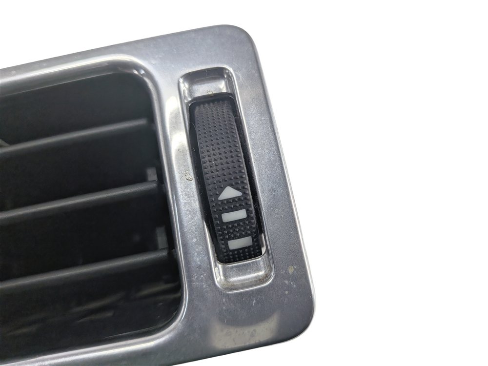 Thumbnail 8: 2011 RANGE ROVER (L322) CENTER DASH HEAT AIR AC VENT w/ HAZARD LOCK SWITCH