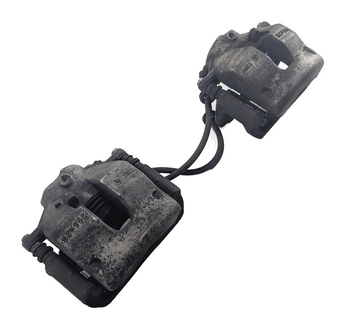 10-20 MERCEDES SLK250 SLK350 SLC300 (R172) FRONT BRAKE CALIPER LEFT/RIGHT SET/2