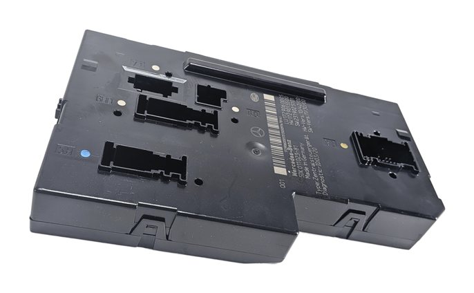 2012-2013 MERCEDES SLK250 SLK350 SLK55 AMG (R172) REAR SAM MODULE FUSE BOX RELAY