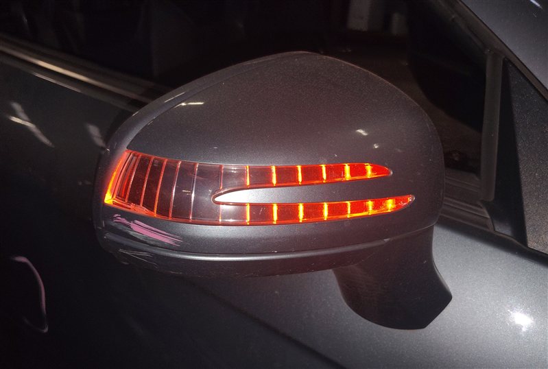 Thumbnail 2: 12-20 MERCEDES SLK250 SLK350 R172 RIGHT DOOR MIRROR w/PFOLD MEMORY HEAT (Silver)