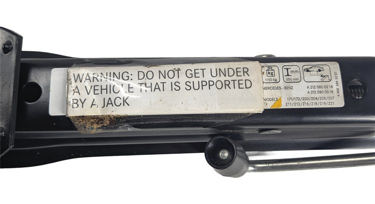 Thumbnail 14: 03-20 MERCEDES C E CLK CLS SLK (A207 C207 C209 R172) SPARE TIRE JACK TOOL SET