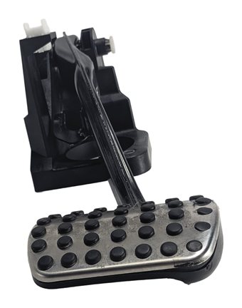 Thumbnail 2: 2013 MERCEDES SLK 250 (R172) AUTOMATIC TRANSMISSION BRAKE PEDAL ASSEMBLY