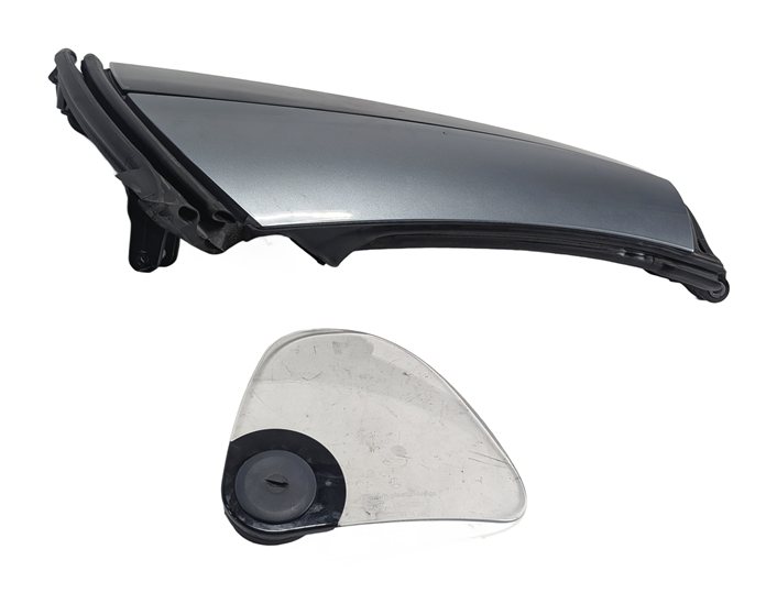 2013 MERCEDES SLK 250 (R172) RIGHT PASSENGER C PILLAR MOLDING TRIM (Silver)